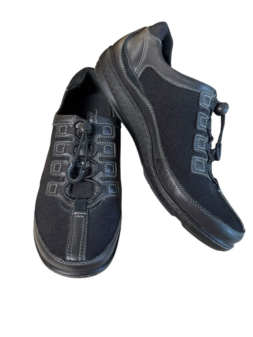 Berries by Aetrex bungee oxfords shoes size 9